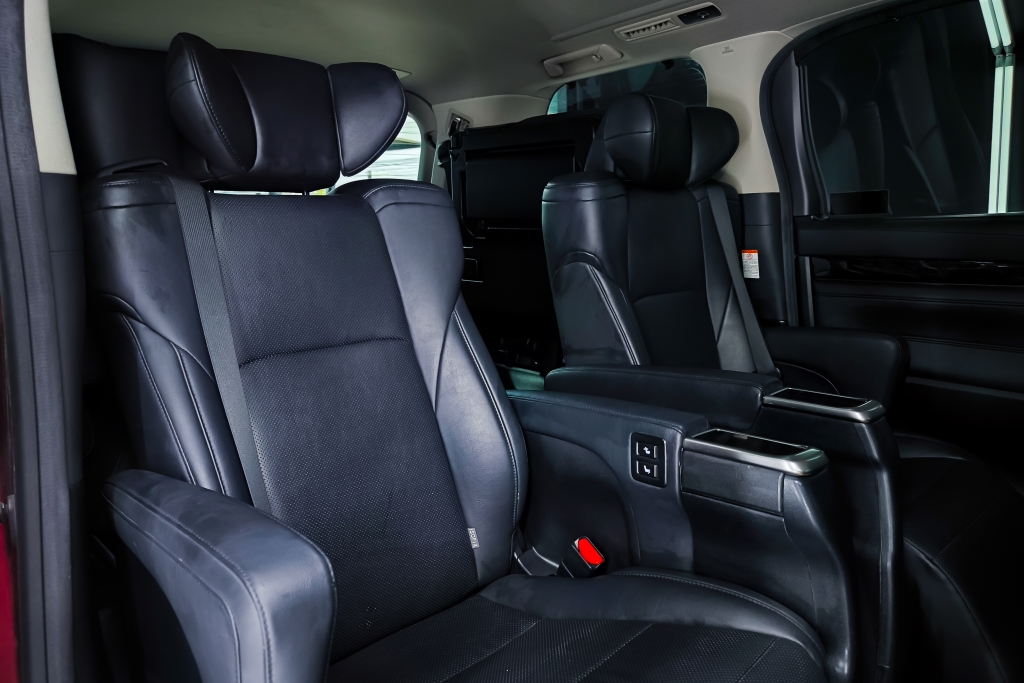 TOYOTA ALPHARD 2.5 S C Package AT ปี 2022 #19