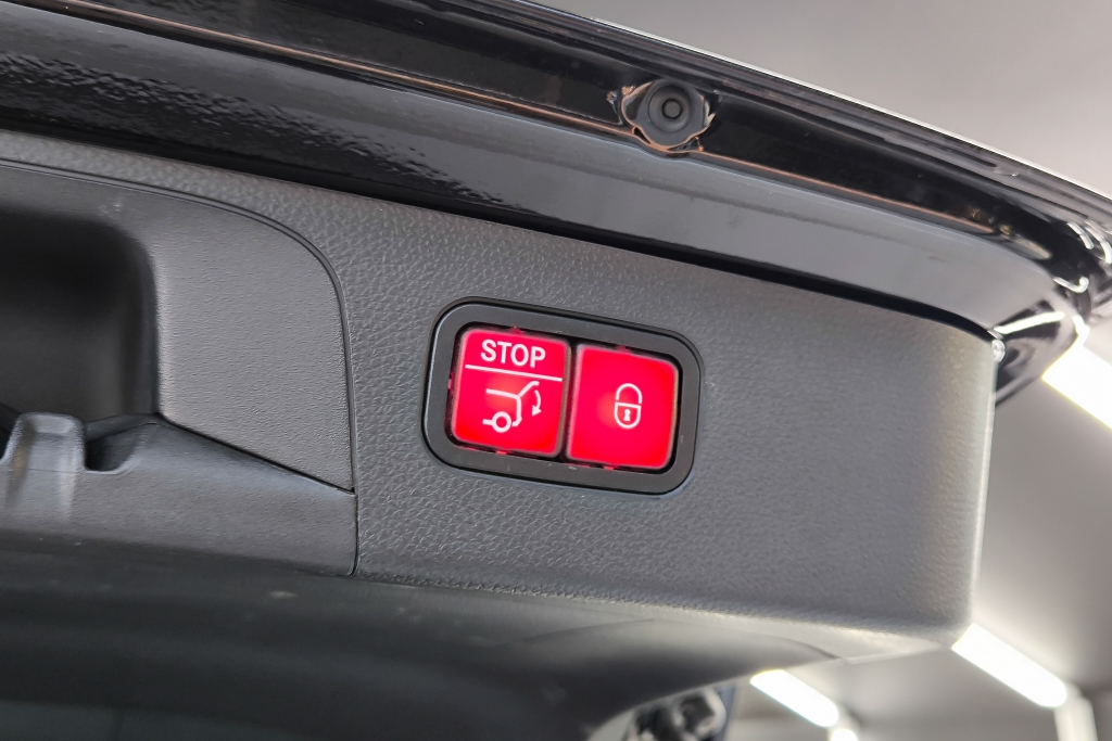 MERCEDES-BENZ GLC-CLASS GLC 220d AMG AT4WD. ปี 2020 #8