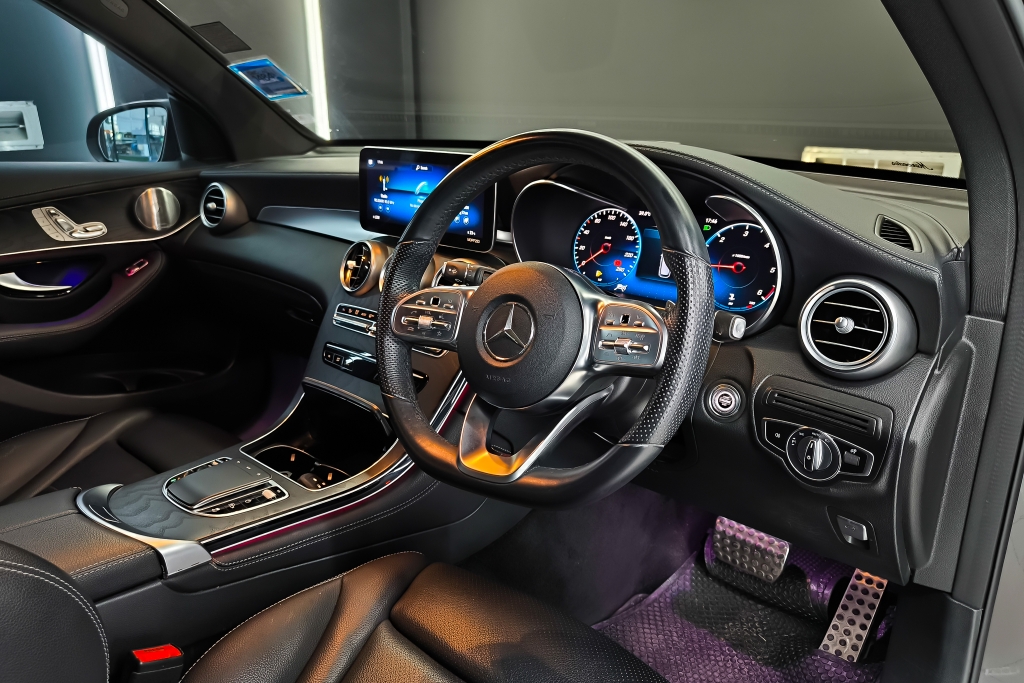 MERCEDES-BENZ GLC-CLASS GLC 220d AMG AT4WD. ปี 2020 #9