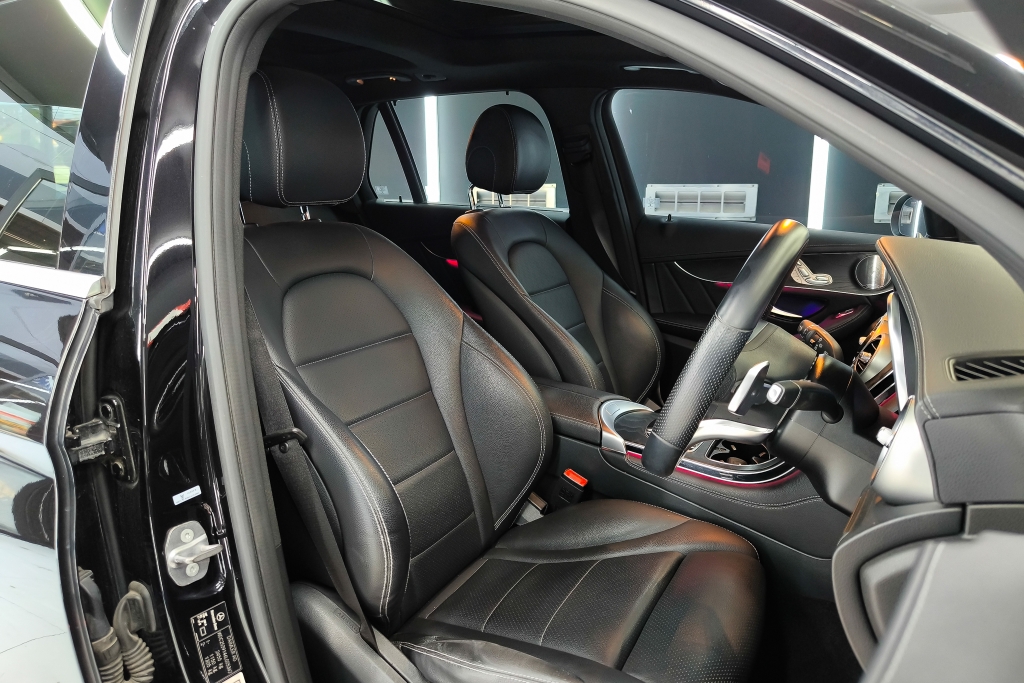 MERCEDES-BENZ GLC-CLASS GLC 220d AMG AT4WD. ปี 2020 #10