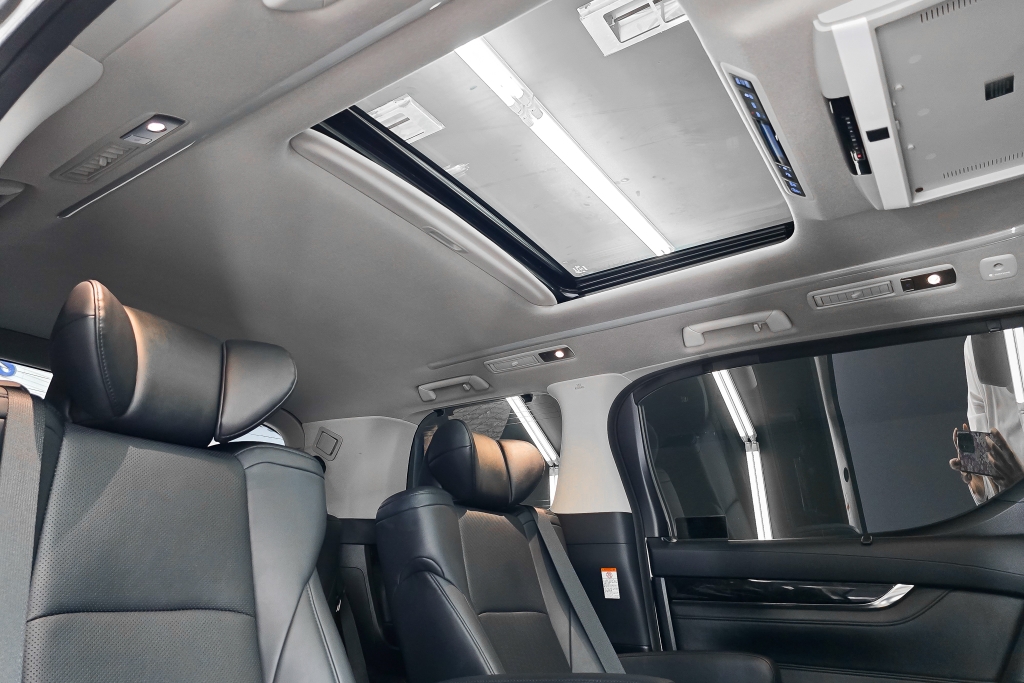 TOYOTA ALPHARD 2.5 S C Package AT ปี 2022 #9