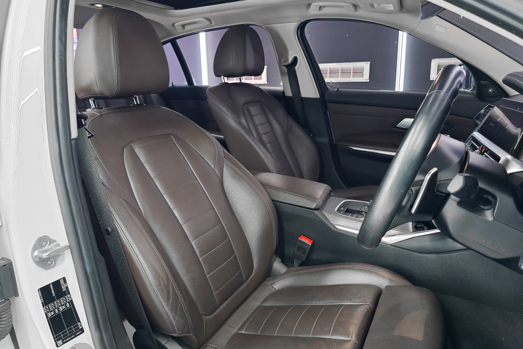 BMW SERIES 3 330Li M Sport AT ปี 2022 #7