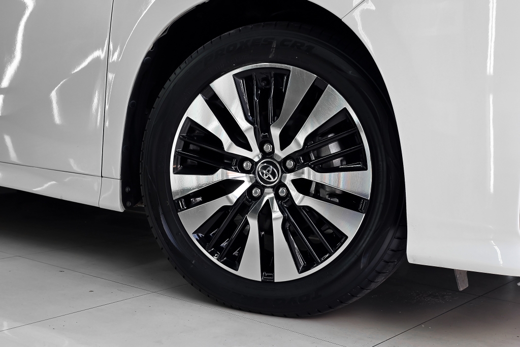TOYOTA ALPHARD 2.5 S C Package AT ปี 2019 #4
