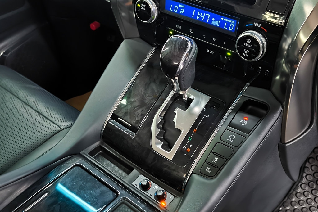 TOYOTA ALPHARD 2.5 S C Package AT ปี 2020 #11