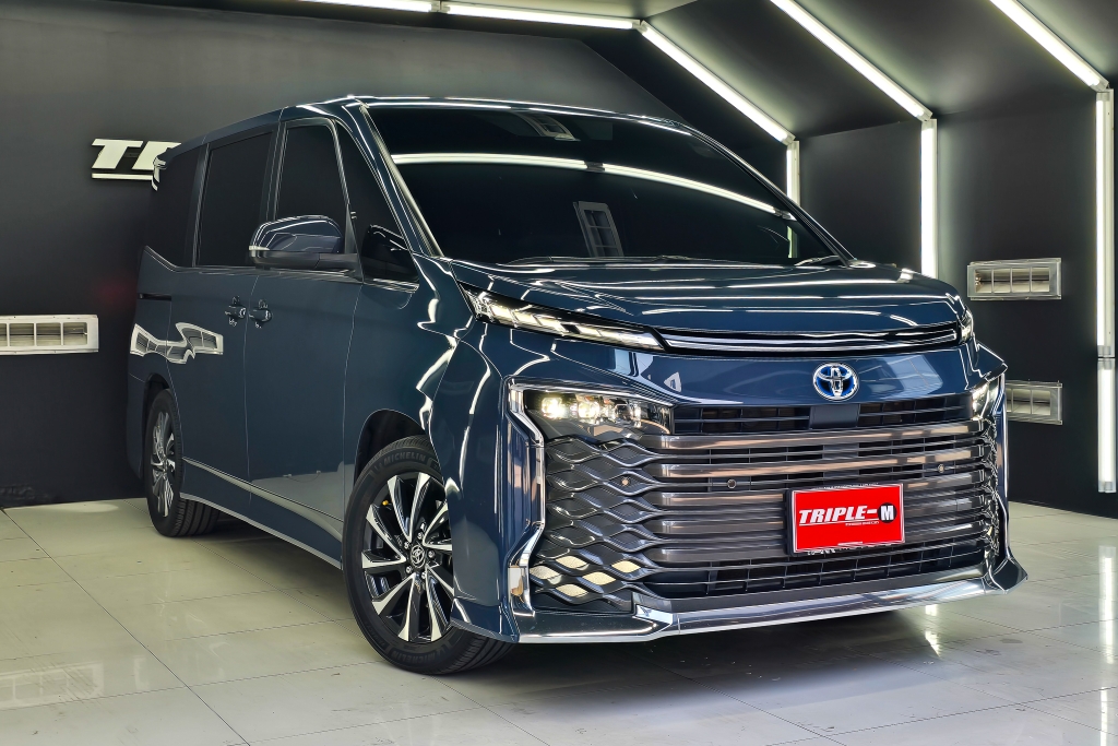 TOYOTA VOXY 1.8 SZ HYBRID AT ปี 2014 #2