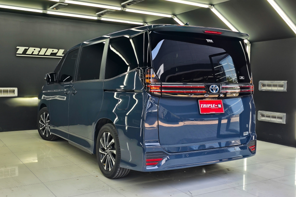 TOYOTA VOXY 1.8 SZ HYBRID AT ปี 2014 #3