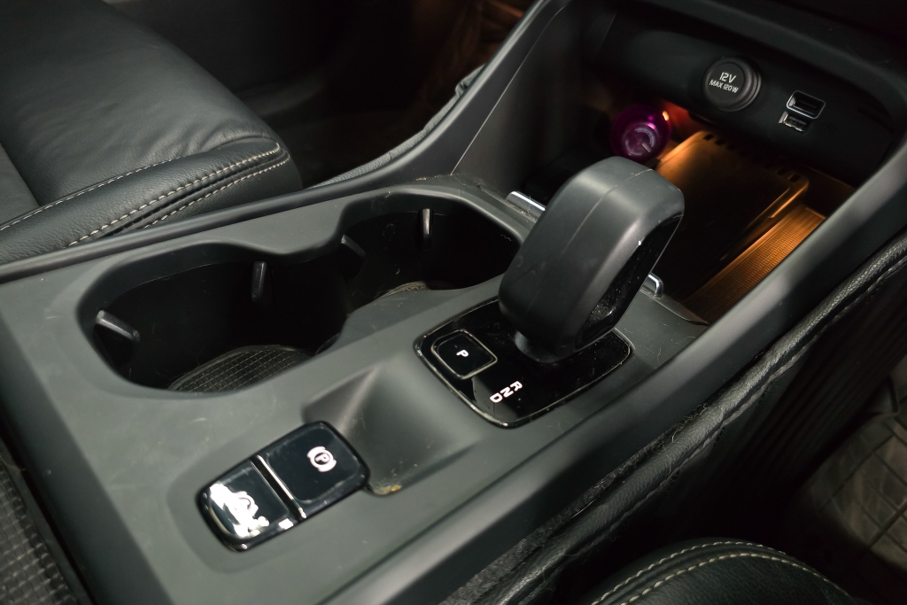 VOLVO XC 40 T5 Recharge Ultimate AT ปี 2024 #8