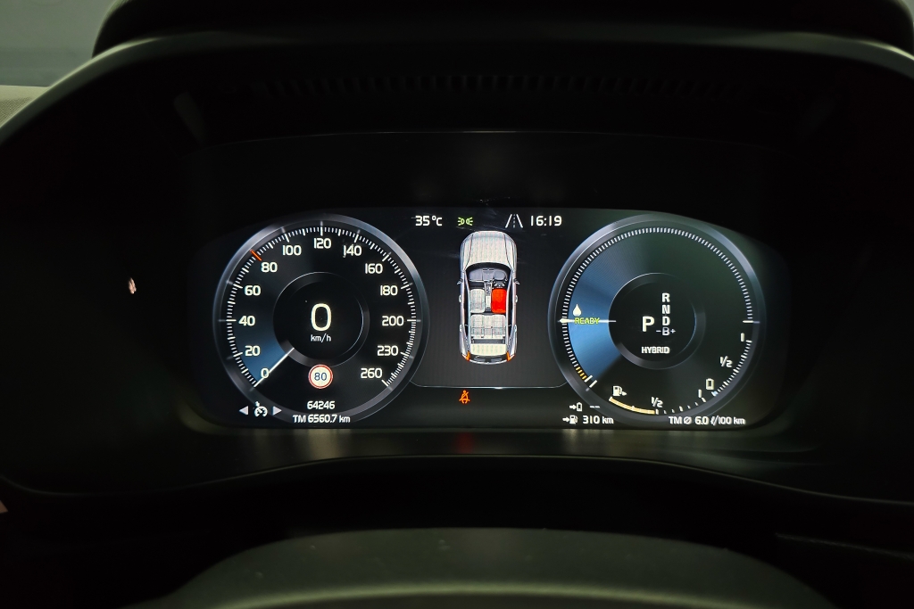 VOLVO XC 40 T5 Recharge Ultimate AT ปี 2024 #10