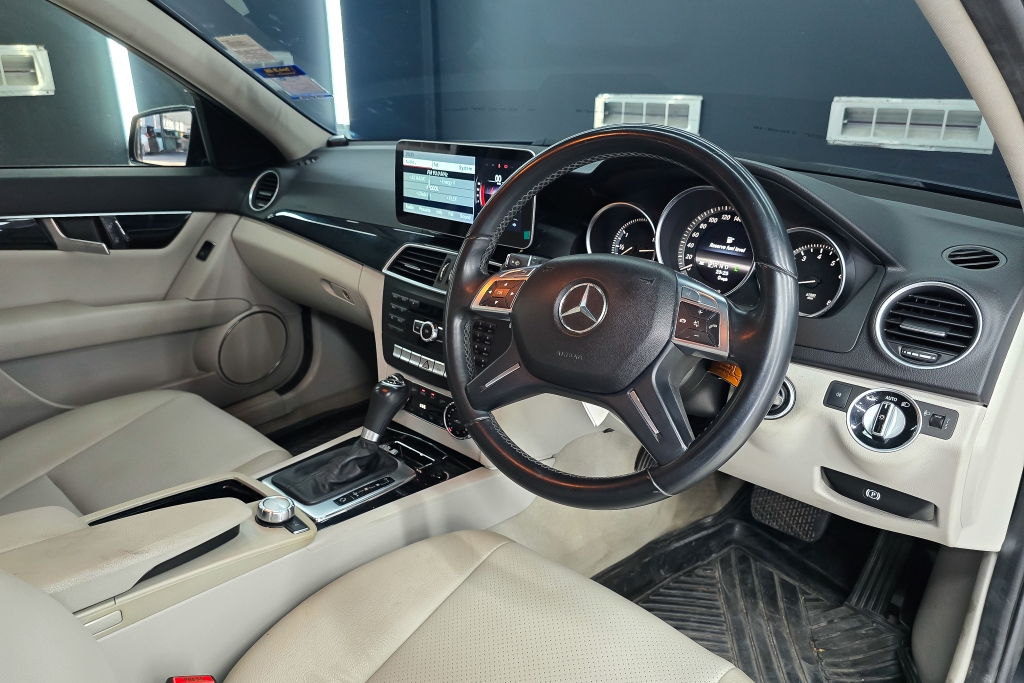 MERCEDES-BENZ C-CLASS C 200 CGI BlueEFFICIENCY AT ปี 2014 #5