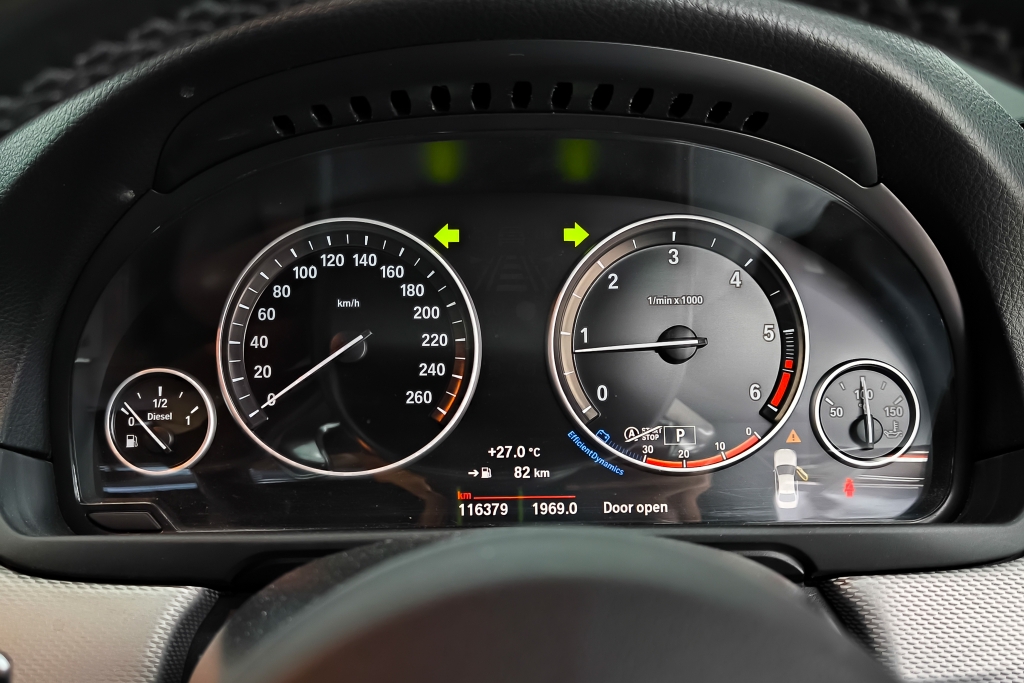 BMW SERIES 5 525d AT ปี 2016 #15