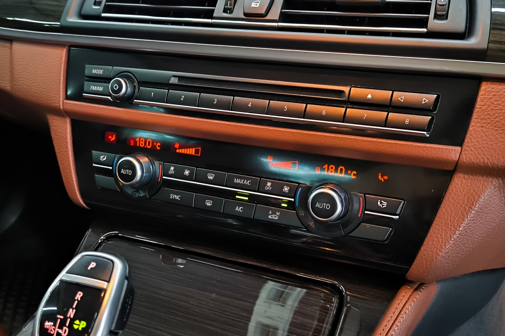 BMW SERIES 5 525d AT ปี 2016 #15