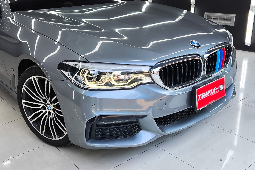 BMW SERIES 5 530e M sport AT ปี 2020 #4