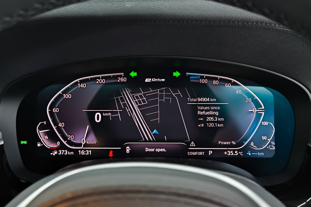 BMW SERIES 5 530e M sport AT ปี 2020 #12