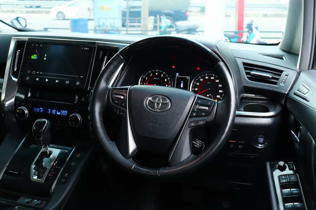TOYOTA VELLFIRE 2.5 ZG Edition AT ปี 2020 #10