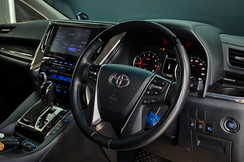 TOYOTA ALPHARD 2.5 S C Package AT ปี 2023 #10
