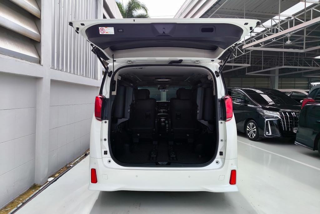 TOYOTA ALPHARD 2.5 S C Package AT ปี 2023 #16