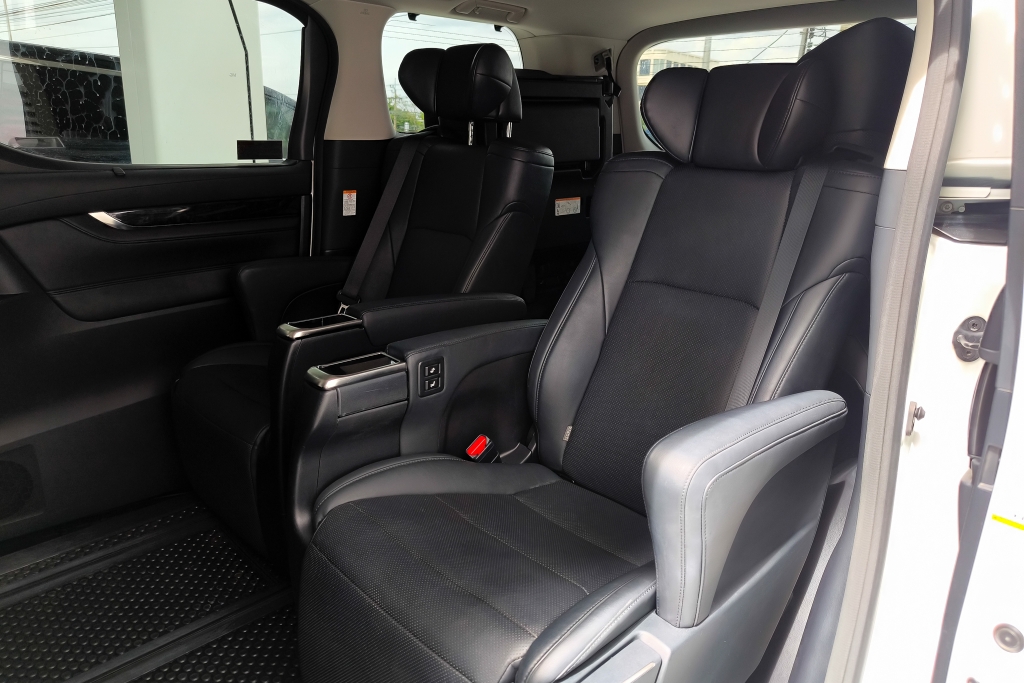 TOYOTA ALPHARD 2.5 S C Package AT ปี 2019 #6