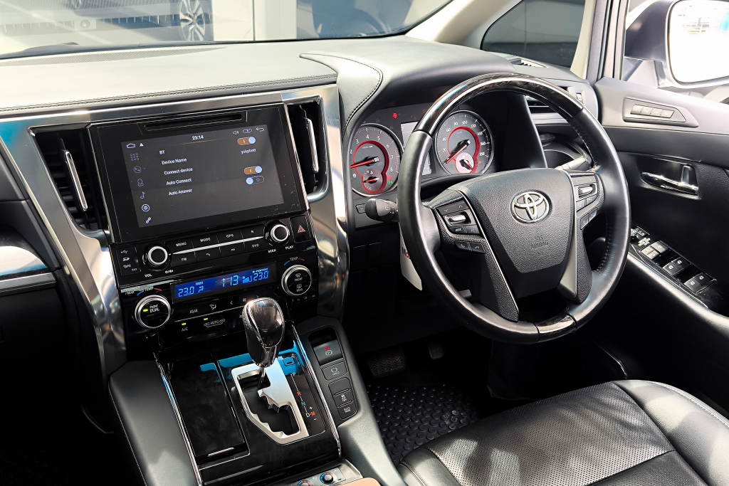 TOYOTA ALPHARD 2.5 S C Package AT ปี 2019 #8
