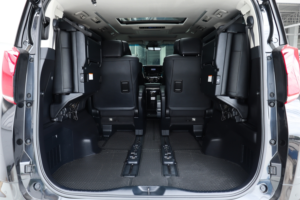 TOYOTA ALPHARD 2.5 S C Package AT ปี 2020 #17