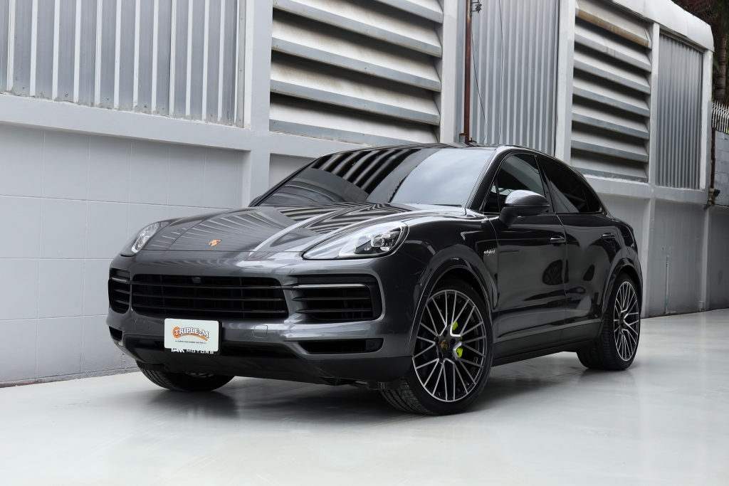 PORSCHE CAYENNE โฉมปี (18-25) 3.0 E-Hybrid Coupe AT ปี 2022 ราคา 3,698,000.- (#C2026090202)