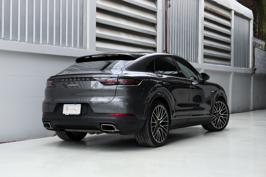 PORSCHE CAYENNE 3.0 E-Hybrid Coupe AT ปี 2022 #2