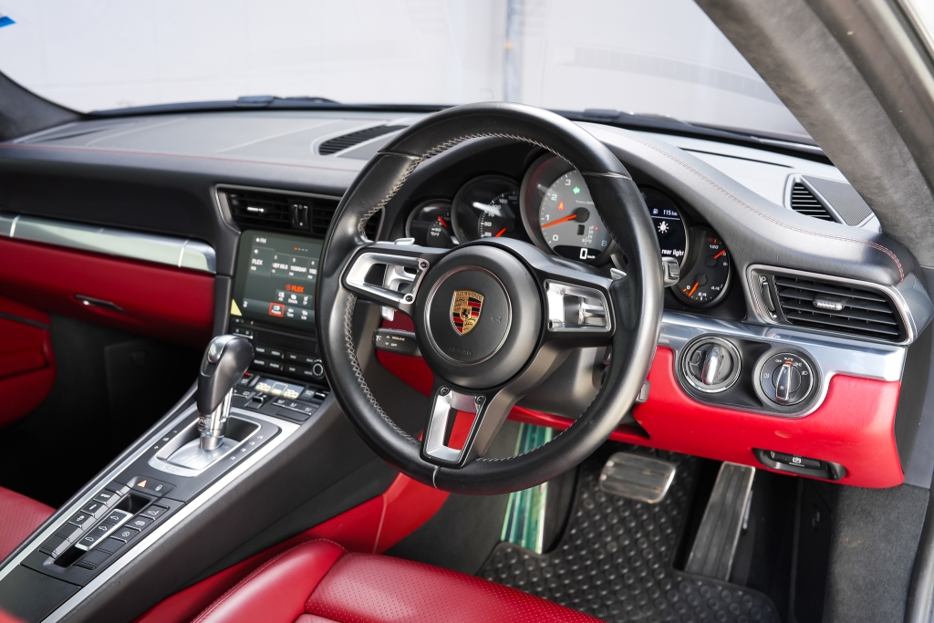 PORSCHE 911 CARRERA S 3.0 AT ปี 2016 #11